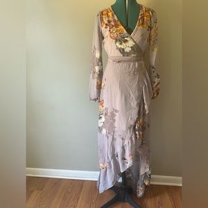 Windsor, light weight dress, light purple color comes with a attached rope